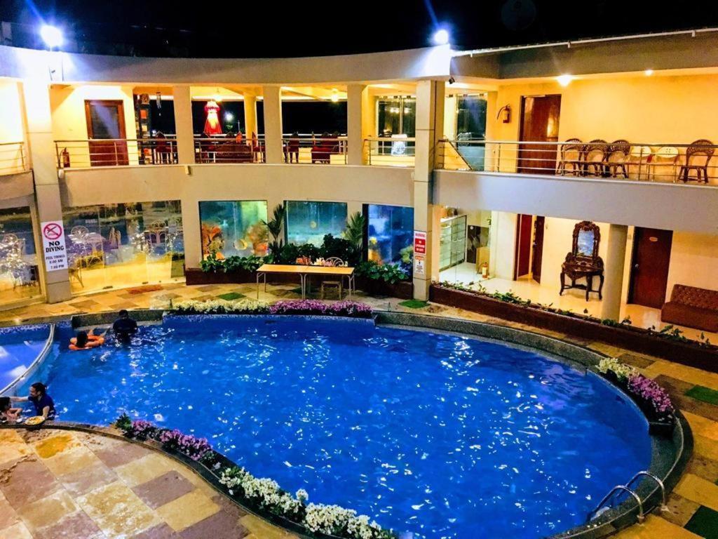 The Center Court Resort & Spa 바르카 외부 사진