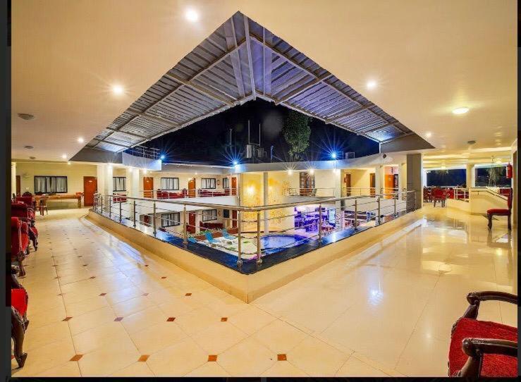 The Center Court Resort & Spa 바르카 외부 사진